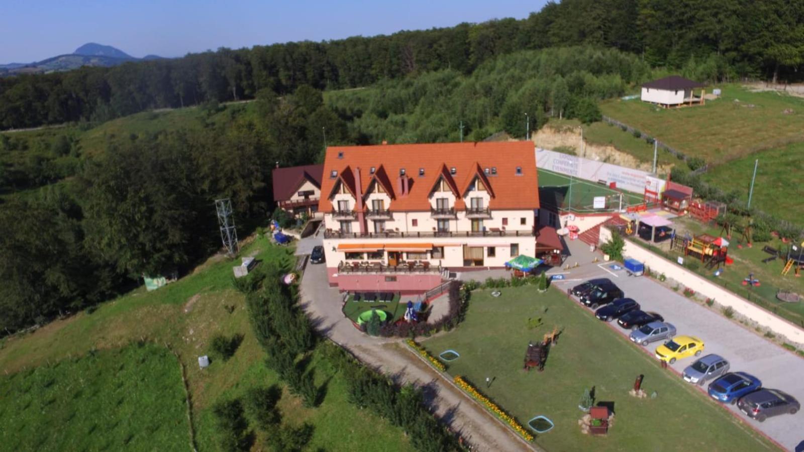 Pension Chalet Poiana Marului Ranch Esterno foto