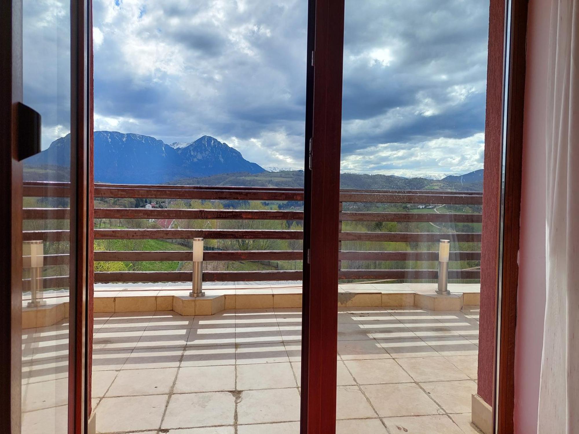 Pension Chalet Poiana Marului Ranch Esterno foto